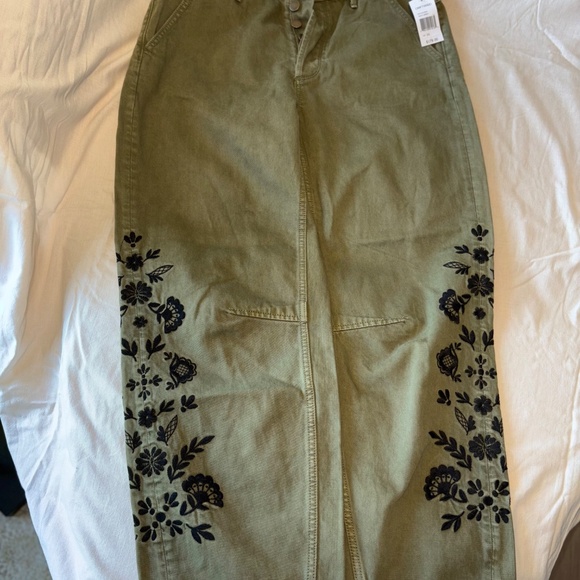 DRIFTWOOD | Green Floral Embroidered "Barbara" Barrel Jeans | Wmns Sz 26 - Picture 3 of 8